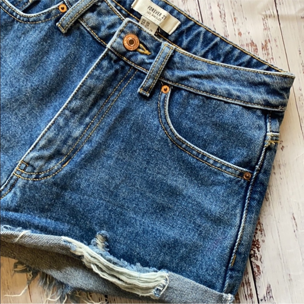 NWOT Distressed Denim Shorts - Picture 3 of 5